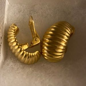 Vintage Clip-on Earrings